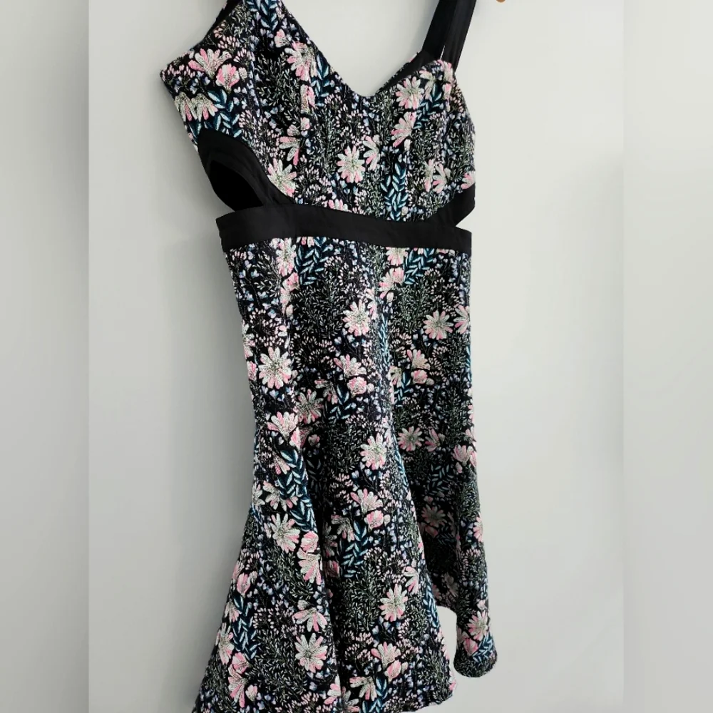 🌷2 for $20 FOREVER NEW Women Short Dress Size 6 Black Floral Sleeveless A line - Picture 9 of 11